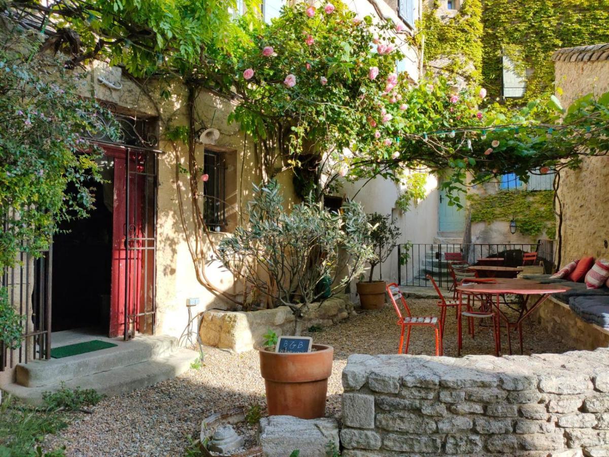 La Maison Pres De La Fontaine Saignon Exterior foto
